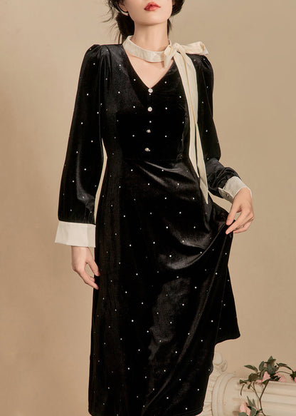Classic Vintage Dress with a Flattering Fit