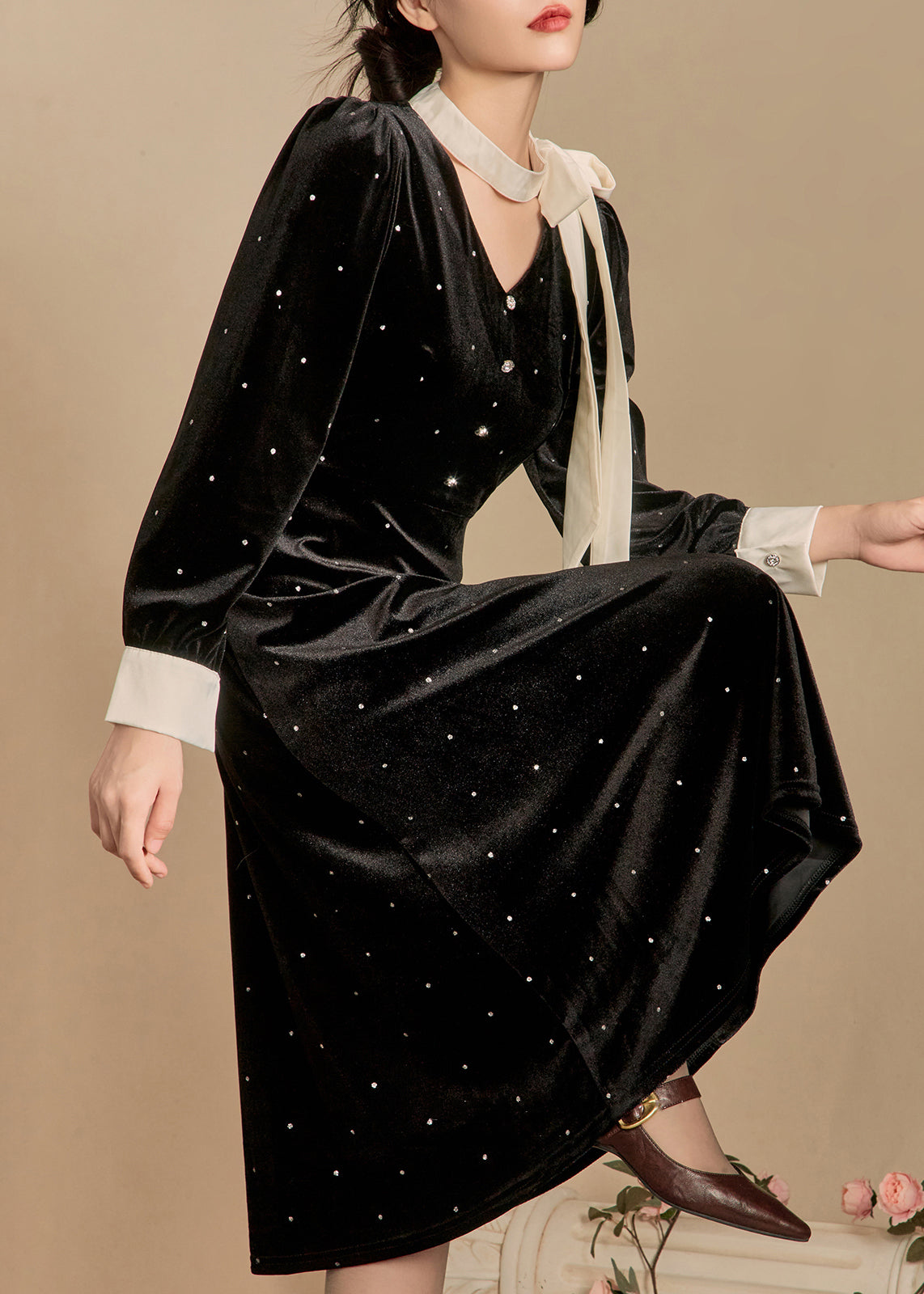 Classic Vintage Dress with a Flattering Fit