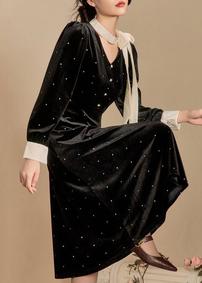 Classic Vintage Dress with a Flattering Fit