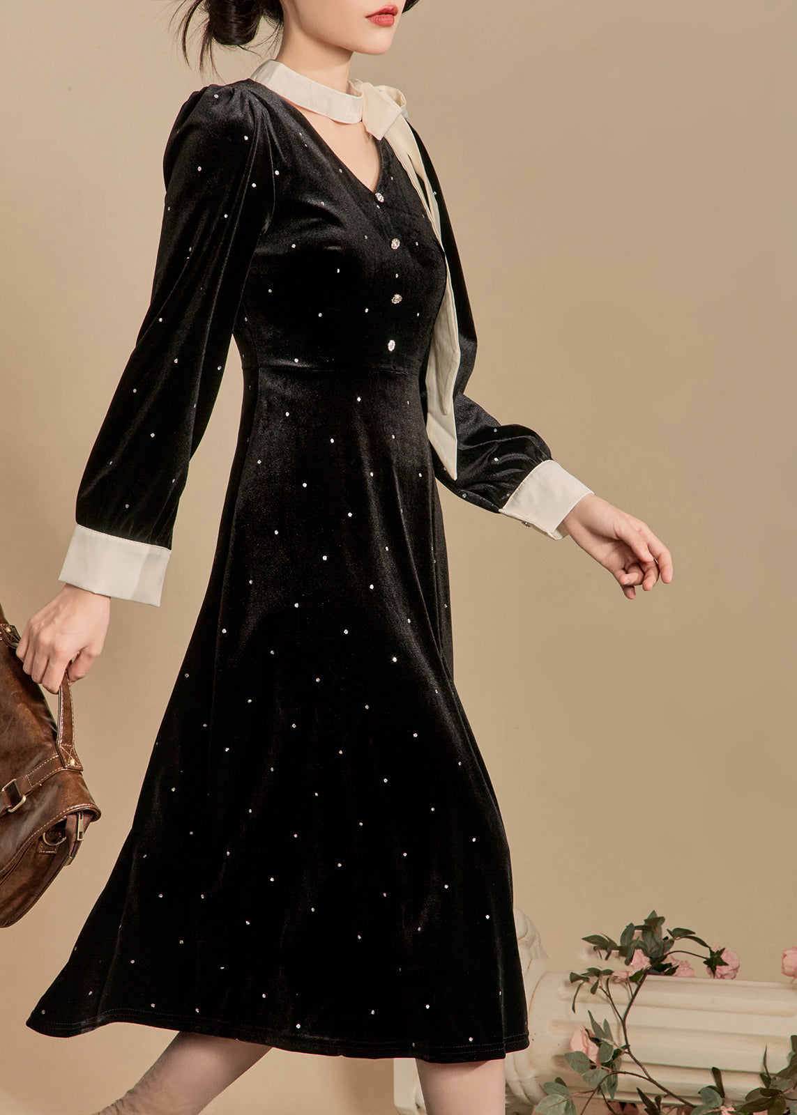 Classic Vintage Dress with a Flattering Fit