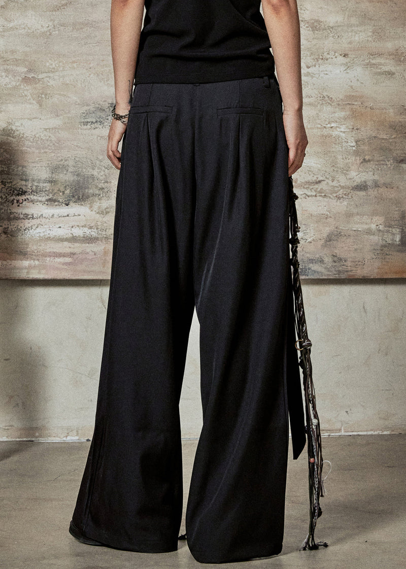 Beautifully Crafted Pants in a Classic Style