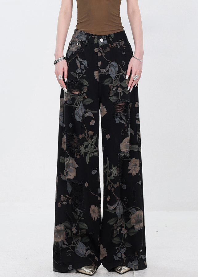 A Vintage Style Pants with Delicate Timeless Details