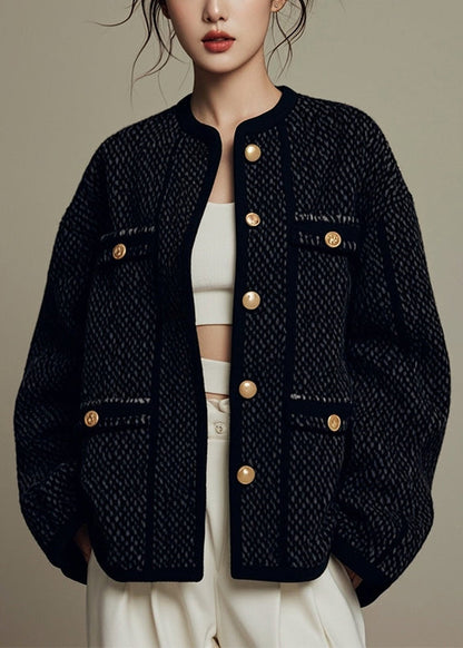 Beautifully Finished Coat in a Timeless Design