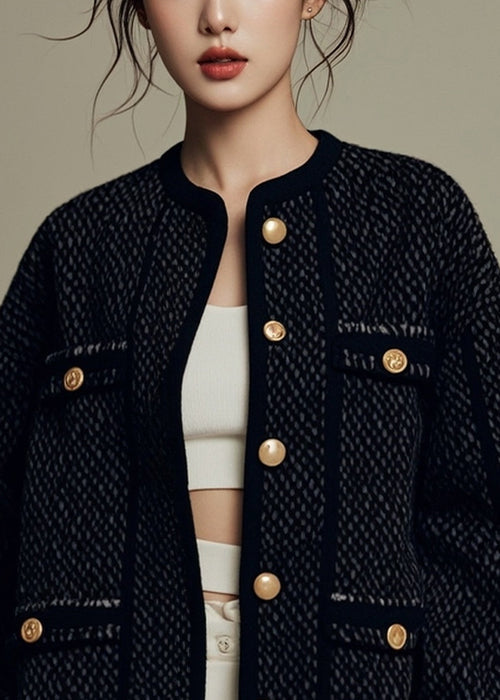 Beautifully Finished Coat in a Timeless Design