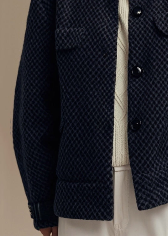 Effortlessly Elegant Coat with a Timeless Design