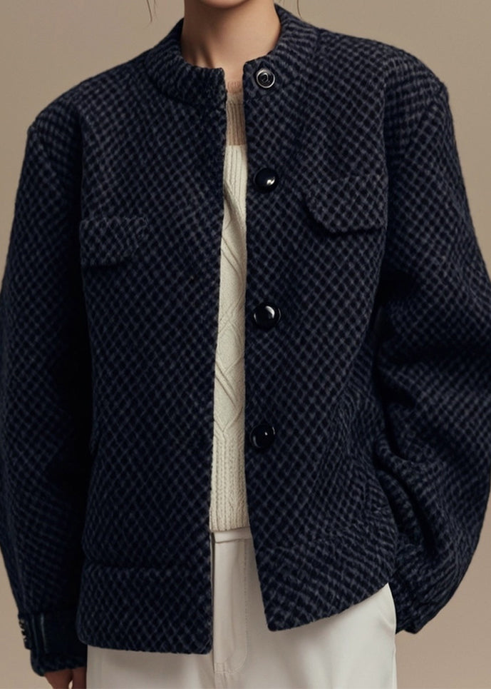 Effortlessly Elegant Coat with a Timeless Design