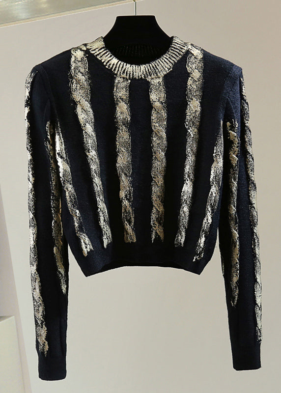 Effortlessly Elegant Sweater with a Timeless Design
