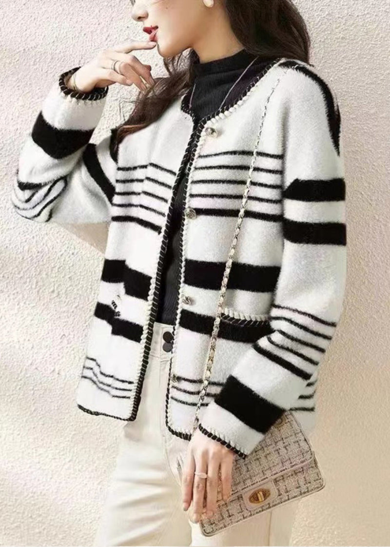 Sophisticated Coat with a Clean Classic Look