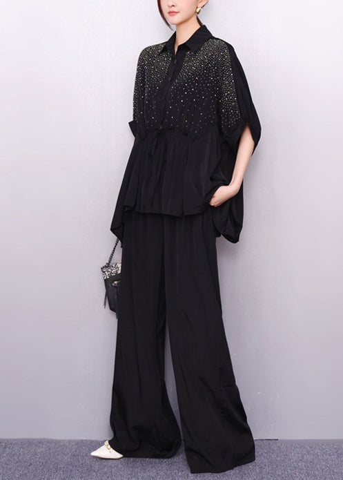 Effortlessly Elegant Garment with a Timeless Design