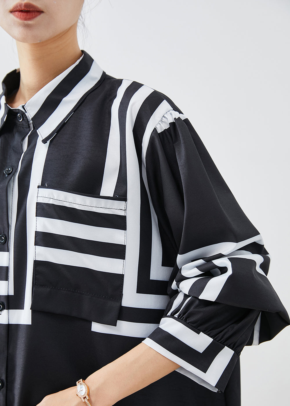 Beautifully Finished Shirt in a Timeless Design