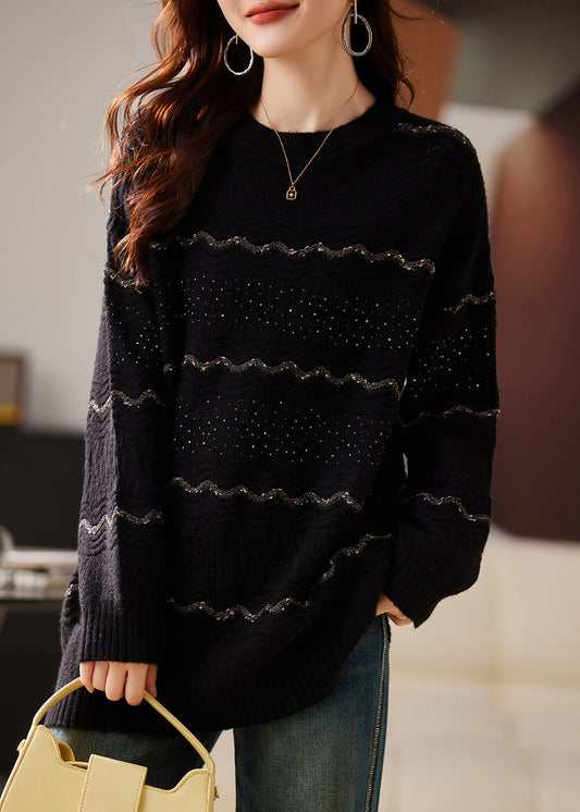 Effortlessly Elegant Sweater with a Timeless Design