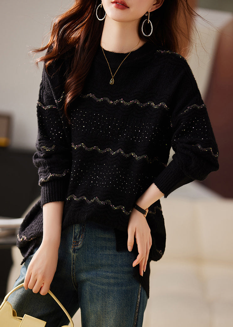 Effortlessly Elegant Sweater with a Timeless Design