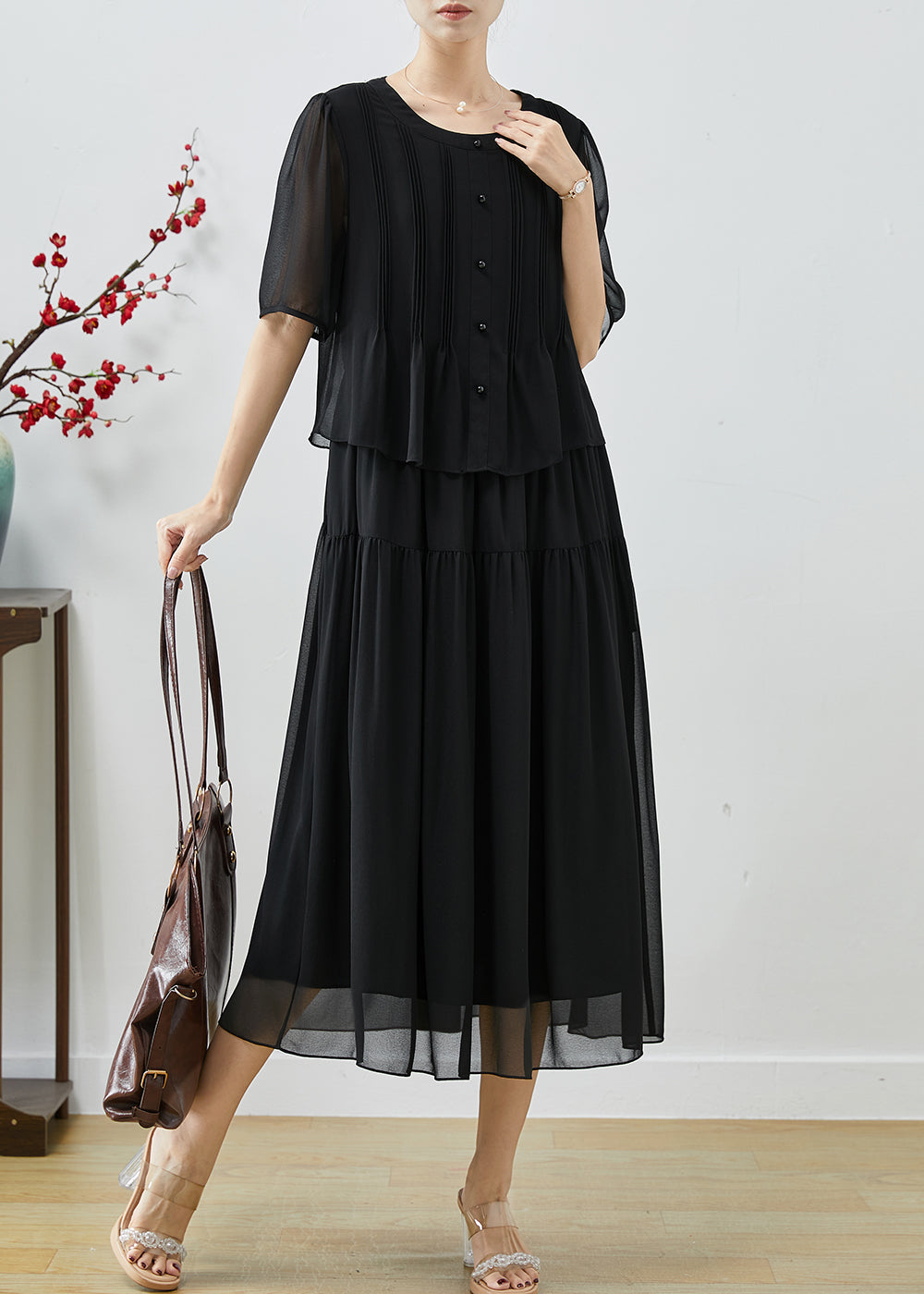 Classic Vintage Dress with a Flattering Fit