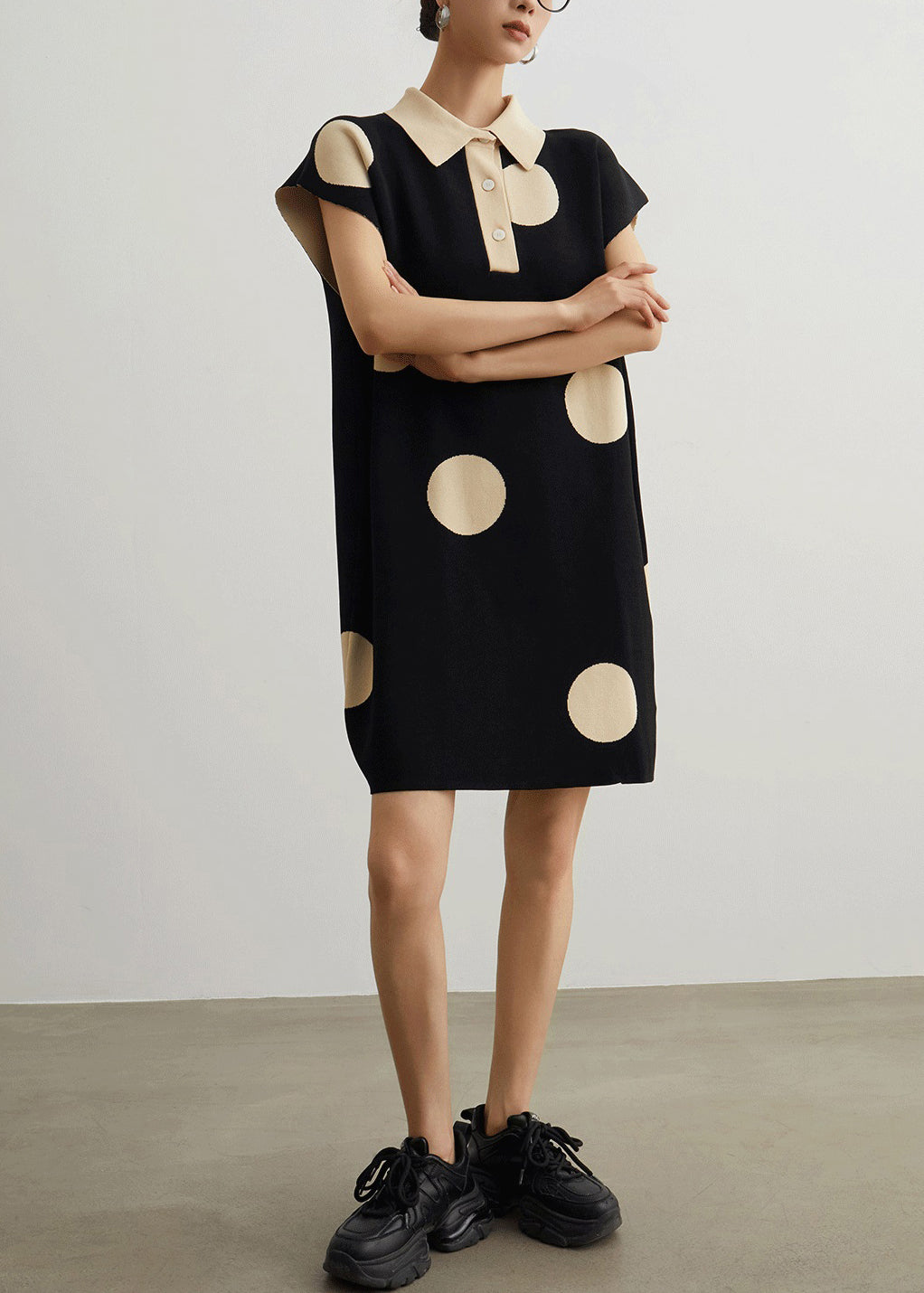 Classic Vintage Dress with a Flattering Fit