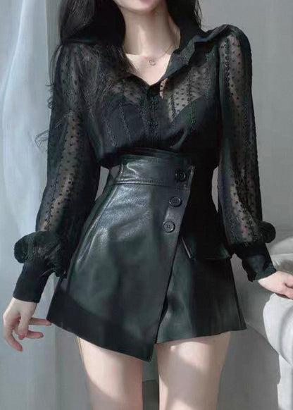 Classic Vintage Blouse with a Flattering Fit