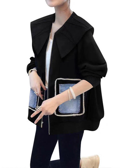 Well Tailored Coat with a Graceful Silhouette