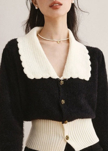 Beautifully Finished Cardigan in a Timeless Design