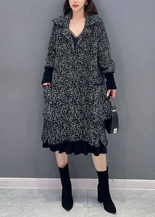 Elegantly Styled Coat for Everyday Wear