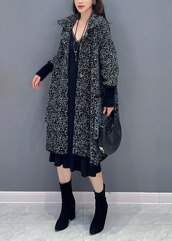 Elegantly Styled Coat for Everyday Wear
