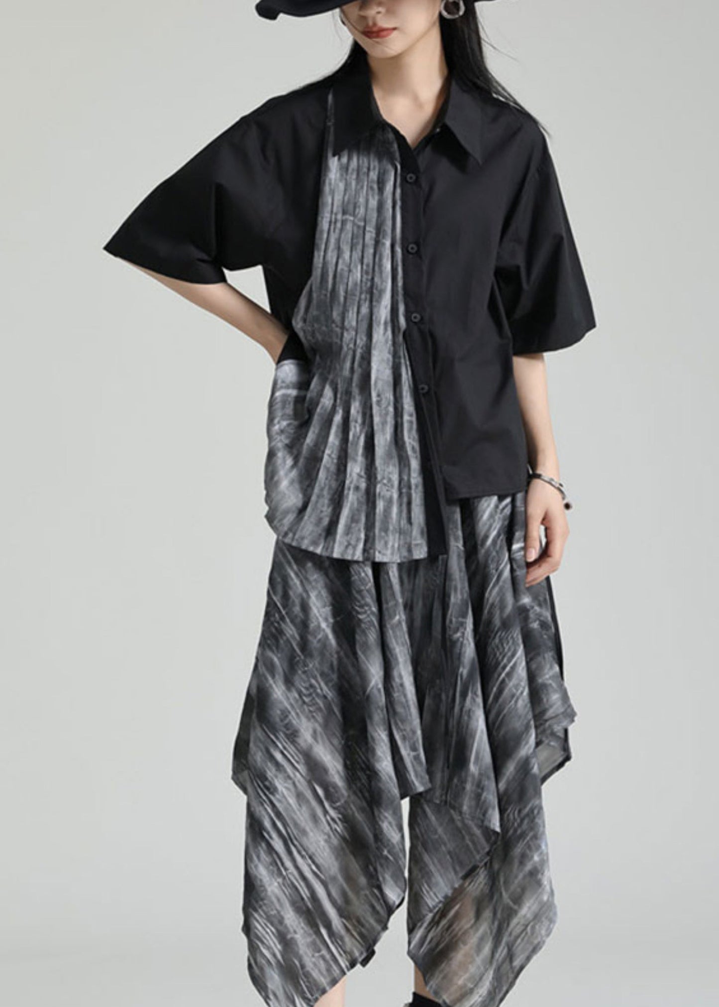 Effortlessly Elegant Shirt with a Timeless Design
