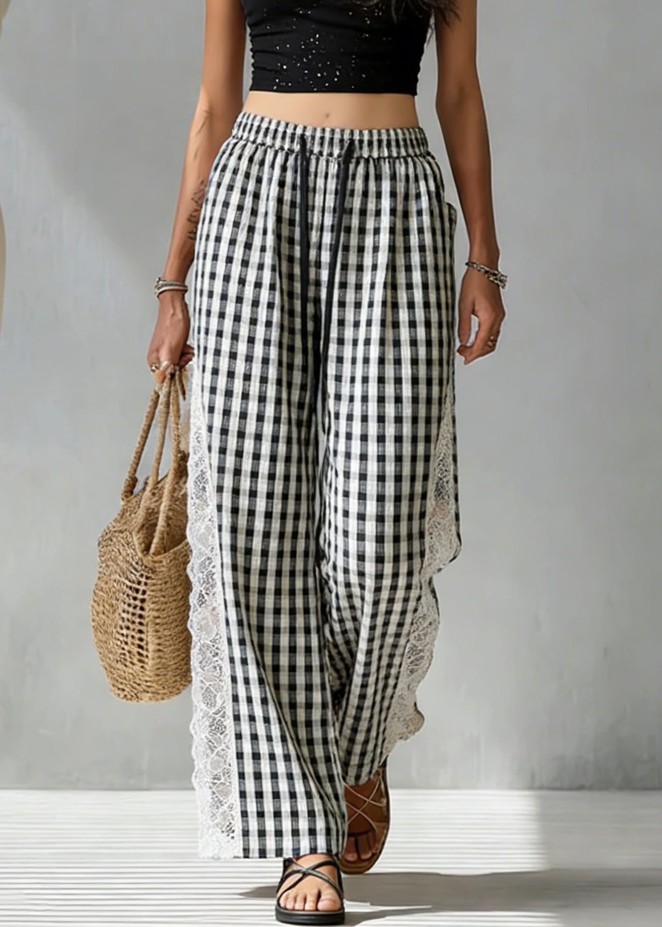 Well Tailored Pants with a Graceful Silhouette