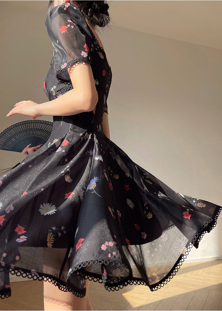 Beautifully Crafted Dress in a Classic Style