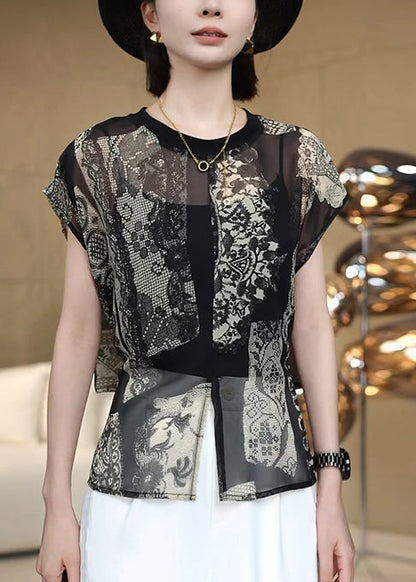 Classic Vintage Shirt with a Flattering Fit