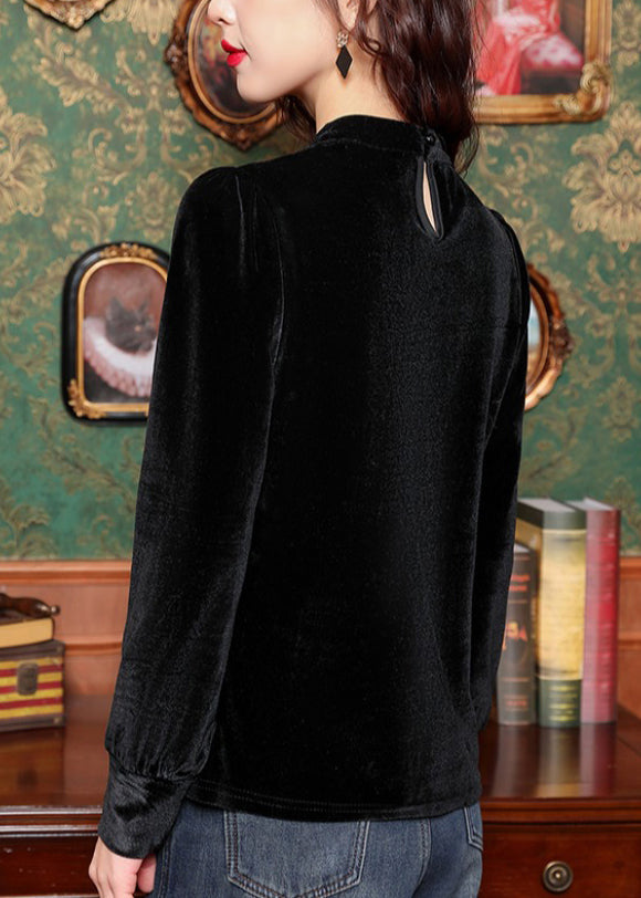 Classic Vintage Top with a Flattering Fit