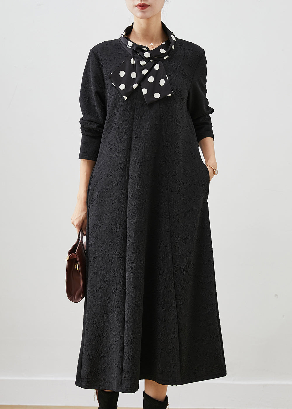 Well Tailored Dress with a Graceful Silhouette