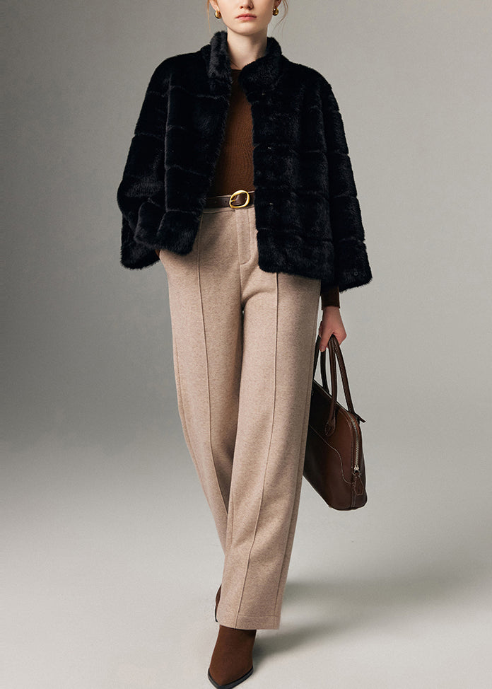 Elegantly Styled Jacket for Everyday Wear