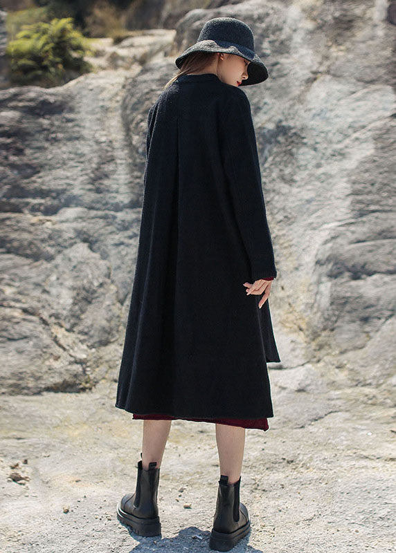 Beautifully Finished Coat in a Timeless Design
