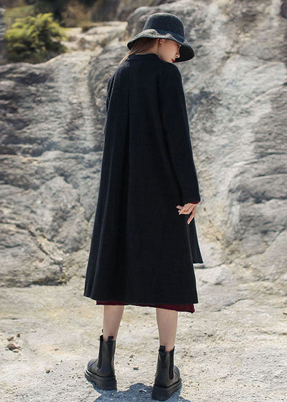 Beautifully Finished Coat in a Timeless Design