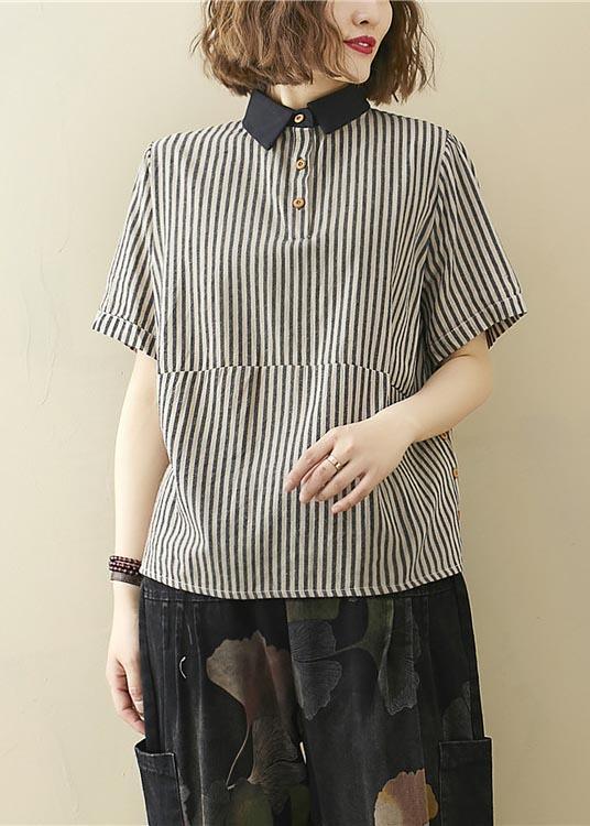 Well Tailored Top with a Graceful Silhouette