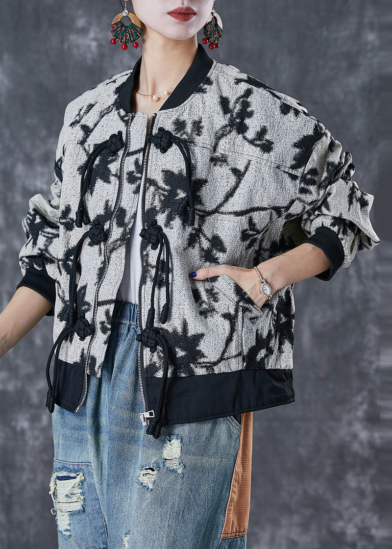 Gracefully Styled Jacket for Any Occasion