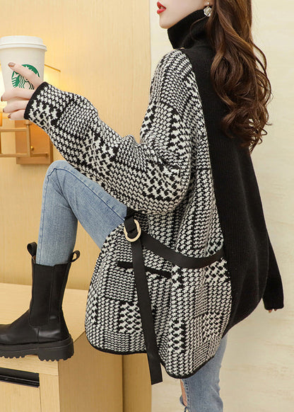 Classic Vintage Sweater with a Flattering Fit