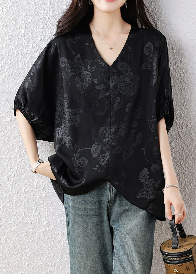 Effortlessly Elegant Blouse with a Timeless Design
