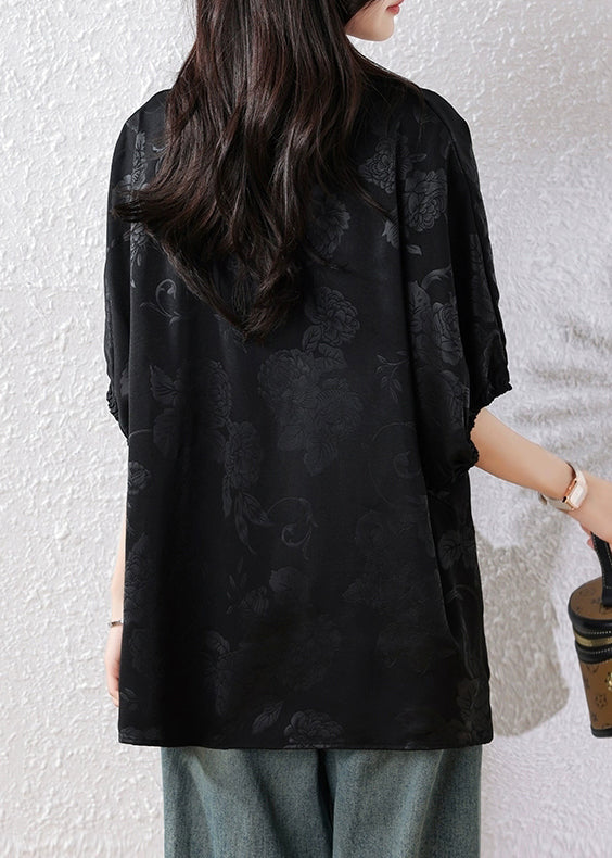 Effortlessly Elegant Blouse with a Timeless Design