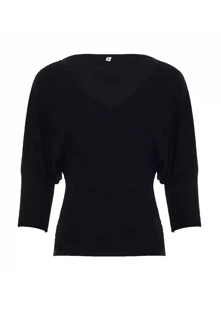 Effortlessly Elegant Shirt with a Timeless Design