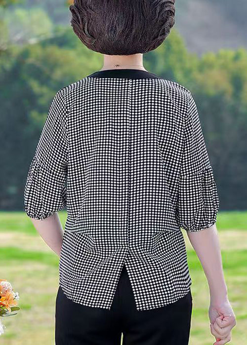 Well Tailored Top with a Graceful Silhouette