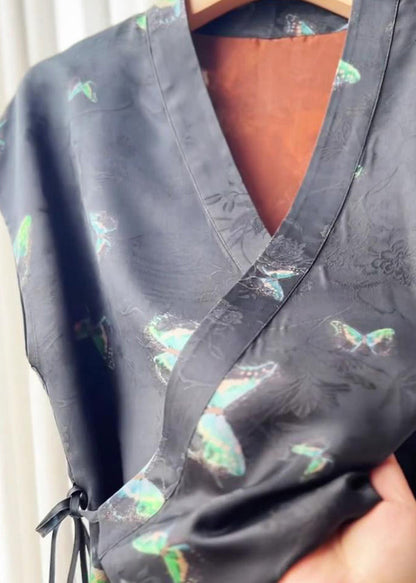 Beautifully Finished Garment in a Timeless Design