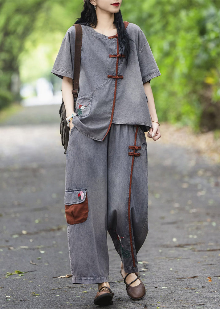 Gracefully Styled Garment for Any Occasion