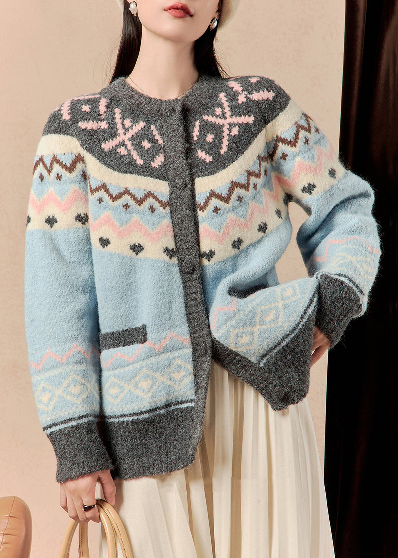 Beautifully Finished Cardigan in a Timeless Design