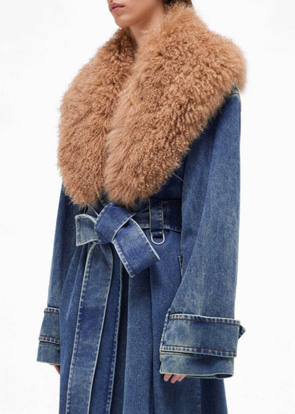 Sophisticated Coat with a Clean Classic Look