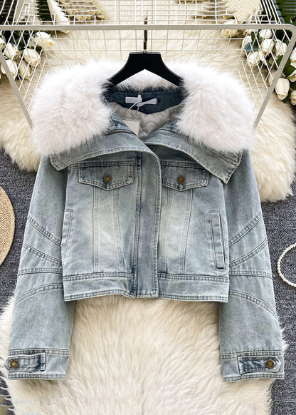 Classic Vintage Coat with a Flattering Fit