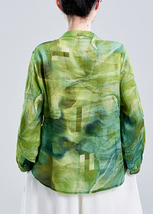 Classic Vintage Blouse with a Flattering Fit