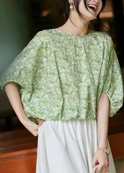 Beautifully Finished Top in a Timeless Design