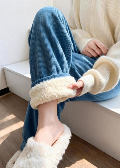Classic Vintage Pants with a Flattering Fit
