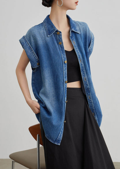 Gracefully Styled Coat for Any Occasion