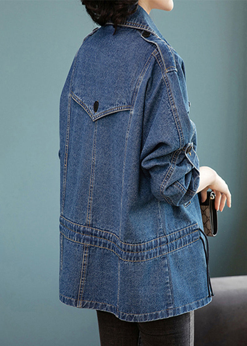 Sophisticated Coat with a Clean Classic Look