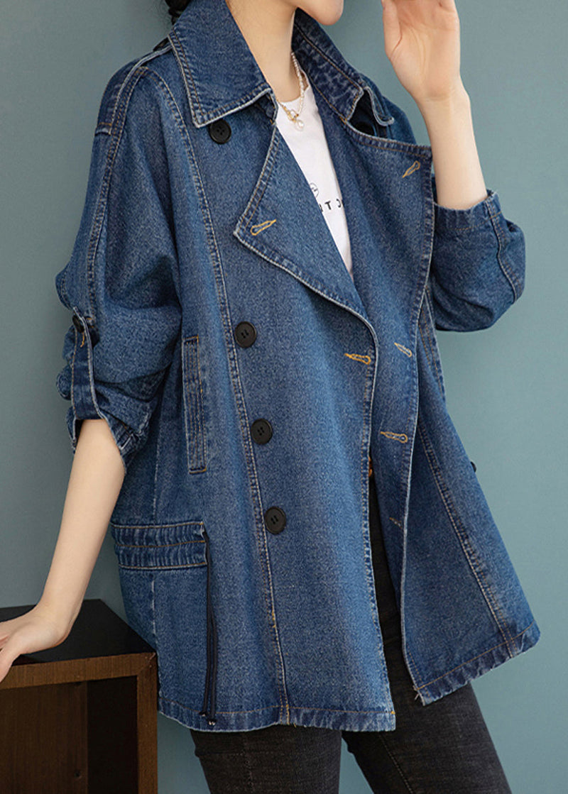 Sophisticated Coat with a Clean Classic Look